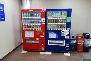 吹田江坂ビル自動販売機