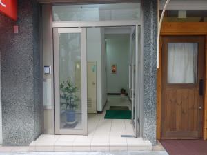 橋本ビルエントランス