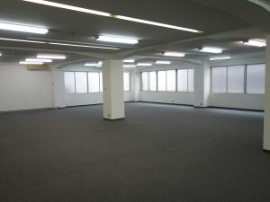 新日本ビル室内