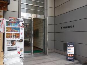 四ツ橋近商ビルエントランス