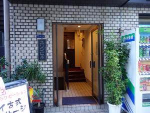 スワンビルエントランス