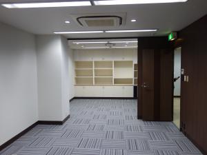 本町パートナーズビル４階室内