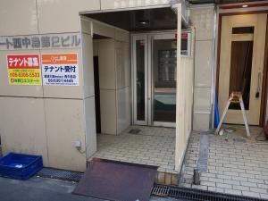 ルート西中島第２ビルエントランス