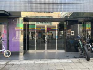 船場心斎橋ビル　ビル入口