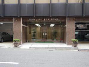 新栄ビルエントランス