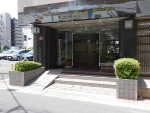 高橋ビルエントランス