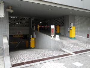 大阪豊田ビル駐車場