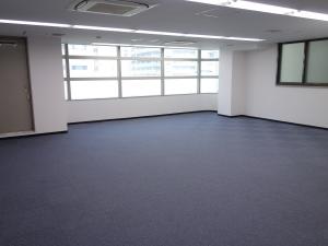 松本フォレストビル室内