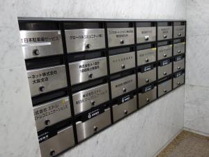 ＫＤＸ北浜ビル郵便ポスト