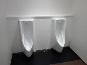 南船場ユーズビル男子トイレ