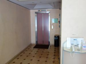 辻広ビルエレベーター