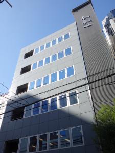 ヨシイチビル外観