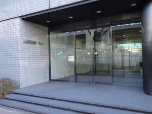 ニッセイ新大阪南口ビルエントランス