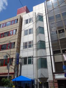京栄ビル外観