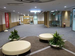 南海堺東駅クリニックセンター（堺東ビル）８階共用部