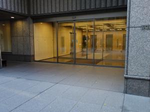 京阪神淀屋橋ビルエントランス