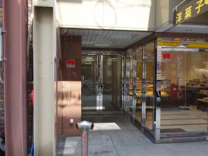 平野町ときわビルエントランス