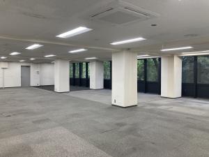 近畿富山会館ビル　貸室内