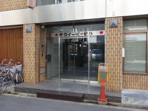 本町クイーバービルエントランス