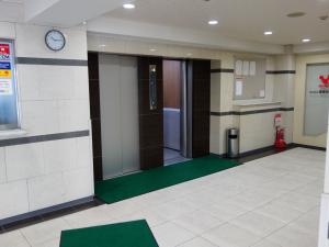 日研ビルエレベーター