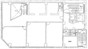 ロイヤルクイーンビル2階