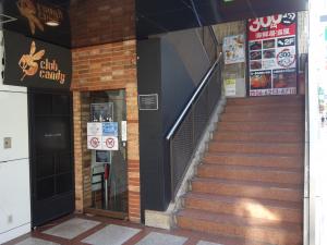 ＦＵＫＵ　ＢＬＤ.心斎橋階段