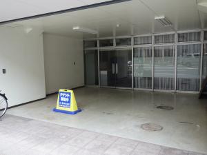下倉ビル（シモクラビル）１階店舗