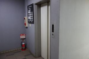 中島ビルエレベーター