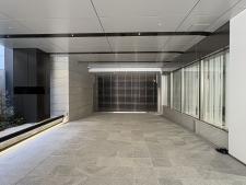 ＵＭＥＤＡ　ＥＡＳＴ　ＣＲＯＳＳ立体駐車場