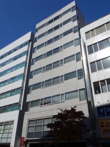 なんばアリーナビル外観