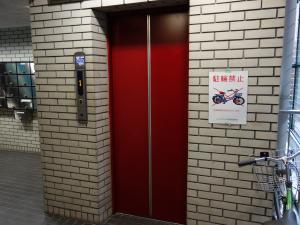 ユーロハイツ本町ビルエレベーター