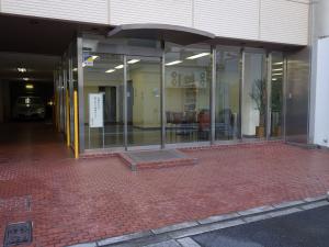 大都ビルエントランス
