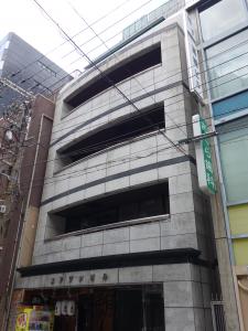 エフワンビル外観