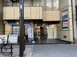 松和京橋ビル　ビル玄関