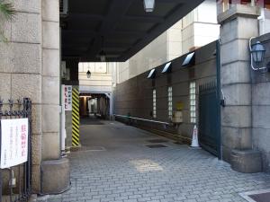 大阪農林会館ビル駐車場
