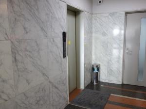 新大阪シールビルエレベーター