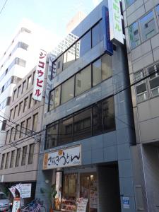 太陽マークビル外観