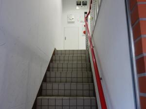 吉川ビル階段