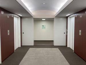 日本生命今橋ビル　基準階エレベーターホール