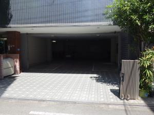 第１広垣ビル駐車場