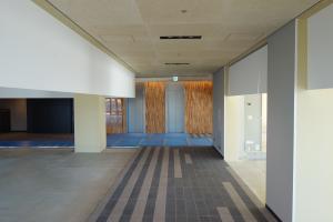 Ｈｉｒａｋａｔａ　Ｗｏｖｅｎ室内