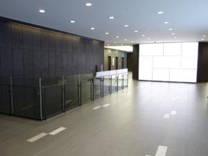 大阪御堂筋ビル１階共用部