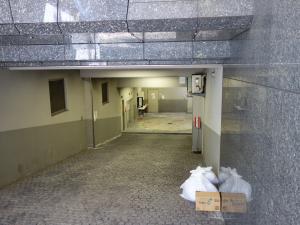 プレシデントビル立体駐車場