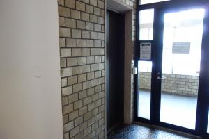 ジムキノウエダビル（Ｊｉｍｋｉｎｏ－Ｕｅｄａ　ｂｌｄｇ）エレベーター