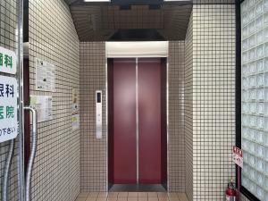 トップス玉造ビル　1階エレベーター