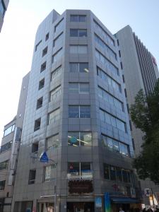 レオイアビル外観