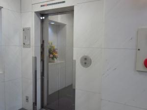 キャプテンビルエレベーター