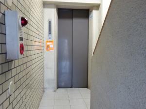 堂北山二ビルエレベーター