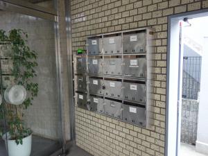 新日本ビル郵便ポスト