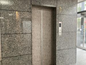 和光住建本社ビル　1階エレベーター